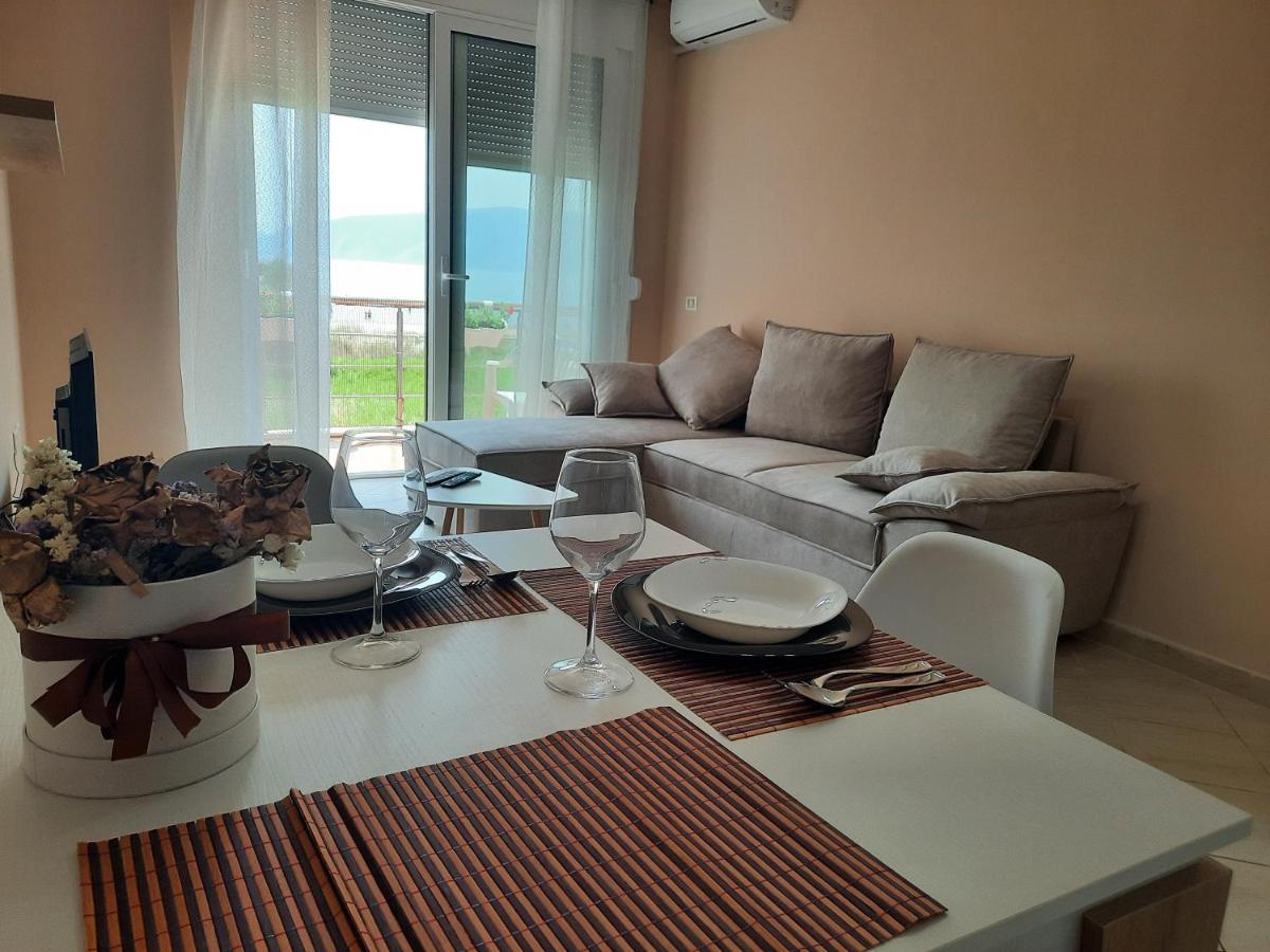 Antea Apartment 3 Вльора Екстер'єр фото