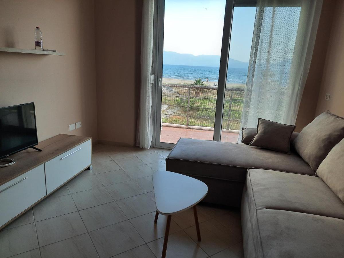 Antea Apartment 3 Вльора Екстер'єр фото
