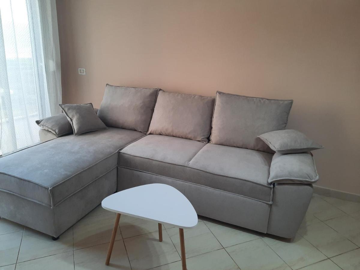 Antea Apartment 3 Вльора Екстер'єр фото